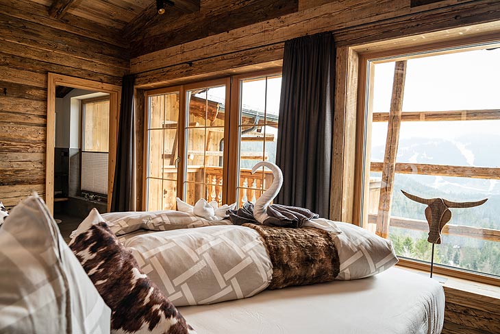 Neu am Wilden Kaiser bei Ellmau: Chice Chalets. Tiroler Luxus mit Charme (&copy;Foto: Wochenbrunner Alm)